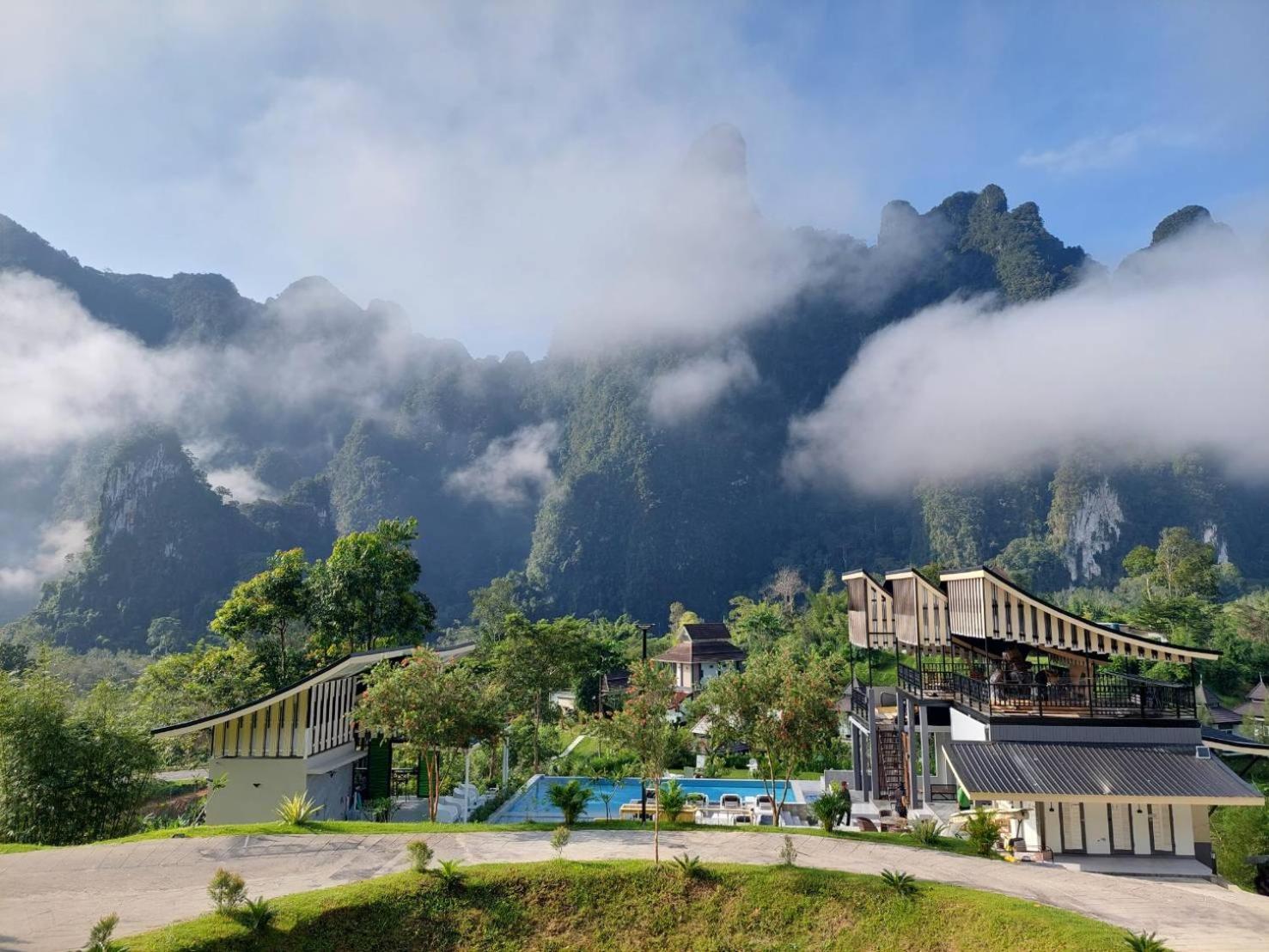 Magical Mountain View Resort Khao Sok National Park Exterior photo