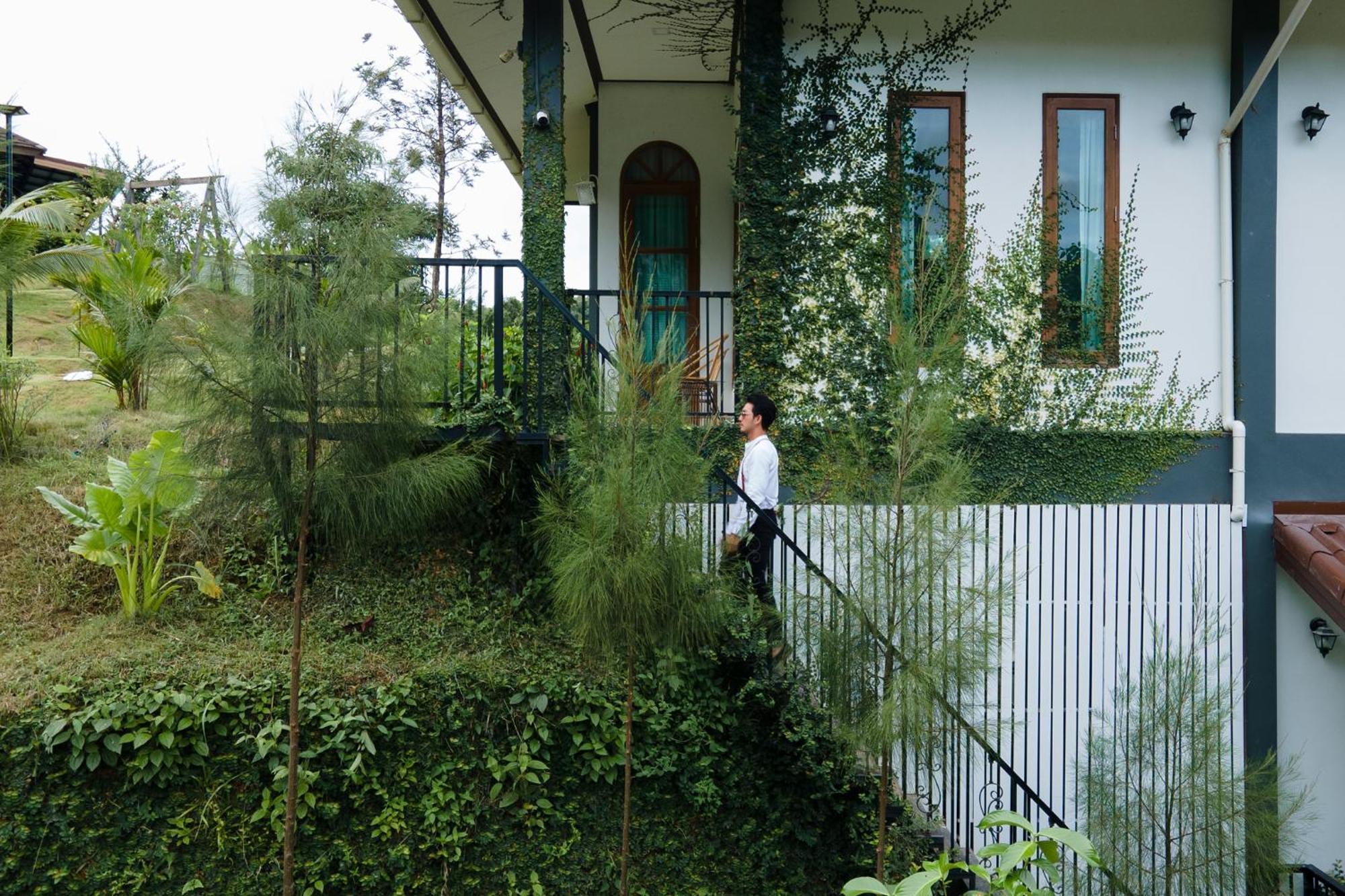 Magical Mountain View Resort Khao Sok National Park Exterior photo